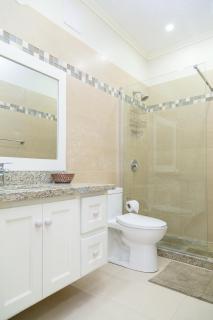 Kingston Vacation Rentals at Delightful Townhouse near Halfway Tree, Kingston - Kingston - 2