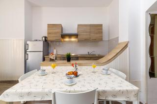 Cuvi Beach Apartments - Rovinj - 4