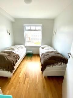 Day Dream Townhall Square Apartments - Akureyri - 5