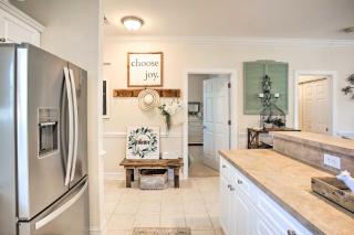 Little River Condo with Pool Less Than 6 Mi to Beach! - Little River - 1