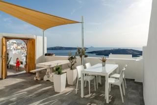 Akron Cliff Suite - Fira - 0