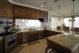 Luxury Oceanfront Condo - Lower - 6