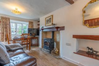 Forsythia Cottage - 5