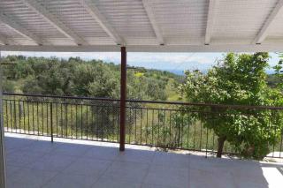 JENNY'S HOLIDAY HOUSE - 5