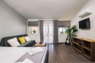 Level 3 Sea View Studio - 3