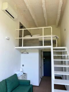 Lift Hotel Boutique - Derybasivska - 3