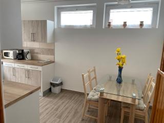 Pingvin Cukrászda Apartman - Balatonmáriafürdő - 4