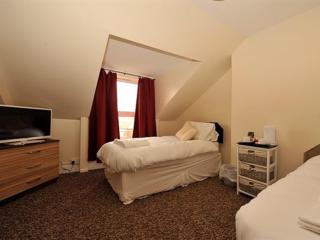 Gail's Guest House - 3