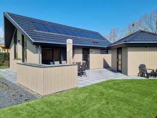 Chalet aan de Oosterschelde met Airconditioning! - Sint Annaland - 0