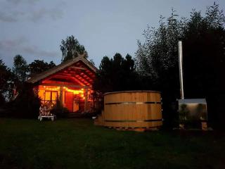 PO NENDRIŲ STOGU - Šiauliai - 3