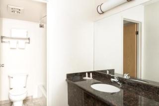 Super 8 by Wyndham Salina/Scenic Hills Area - Salina - 2