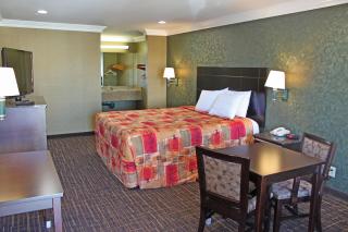 Crystal Inn Suites & Spas - Inglewood - 9