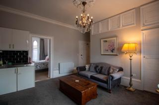Grand 1 bed Georgian Suite at Florence House, in the heart of Herne Bay and 300m from beach - Herne Bay - 5
