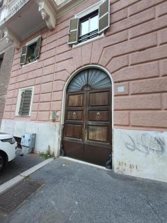 CASA VACANZA COLOSSEO WHOLE HOLIDAY HOME APARTMENT da PAMINO & PRISCILLA - Rome - 1