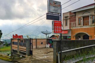 RedDoorz near Agrowisata Kebun Teh Dieng - 7
