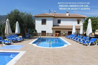 Hostal y Apartamento Rural Los Naranjos - Melegis - 2