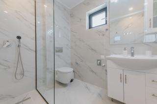 Swans Luxury Homes - 1