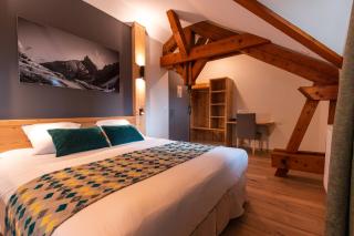 Auberge De La Croix Perrin - 1