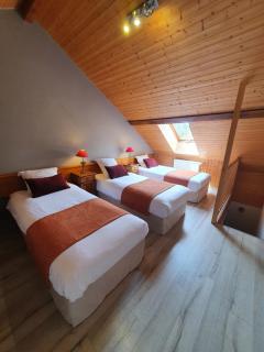 Auberge De La Croix Perrin - 4