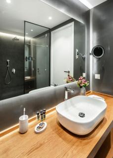 DAYS City Suites - 1