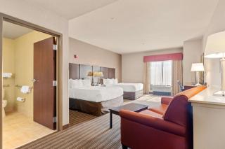 Hotel Portland Inn & Suites - 1