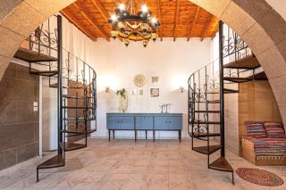 Red Soil Traditional - Archangelos - 5