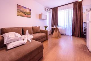 Theo Summerland Seaview - Mamaia - 6