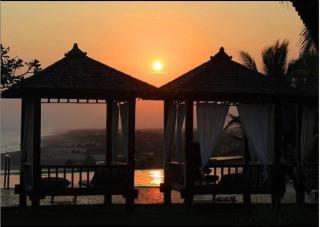 Queen of the South Beach Resort - Yogyakarta - 8