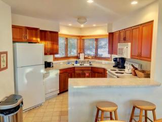 C6 Beautiful views from this Crawford Ridge Townhome a short walk from the slopes - 2