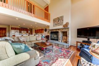 H4 Ski Slope Views! Bretton Woods condo with easy access to Mt Washington, Skiing, White Mountains! - Carroll - 7