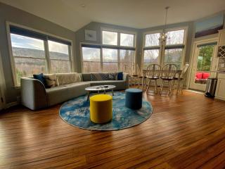 E7 Sunny Bretton Woods private home next to the slopes of Bretton Woods Hot Tub, Wifi - 5