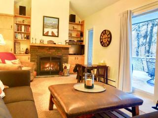 R1 Renovated Bretton Woods Slopeside townhome in the heart of the White Mountains - Carroll - 4