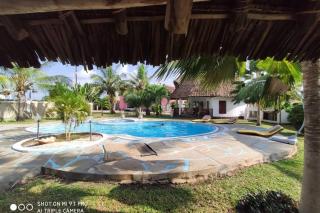 Dadida‘s Pool Cottage - 9