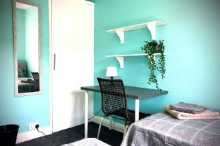 The Manchester Pad - 3BR Entire house with parking - Manchester - 2