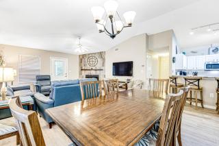 5 Bed 2 Bath Vacation home in Destin - Destin - 1