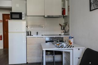 Vina's Beach House - 2 minute walk to the beach - 8