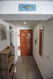 Vina's Beach House - 2 minute walk to the beach - 6