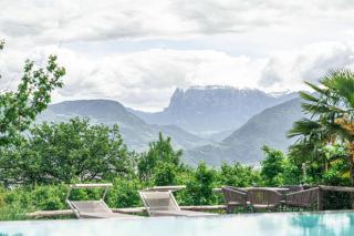 Huebenburg - Eppan an der Weinstraße - 2