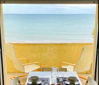 appartamento con terrazzo fronte mare - Marina di Montemarciano - 0