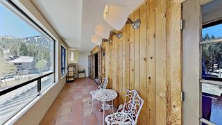 Beautiful 2 Bedroom Condo with Mountain View! - 4