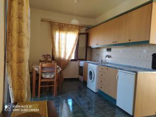 Odisseas Apartment - Kalamaki - 9