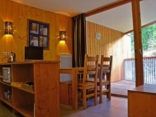 Appartement cosy à Montchavin, ski au pied, 2 pièces, terrasse, parking inclus, proche commerces. - FR-1-329-11 - Bellentre - 0