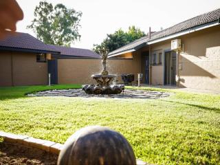 Goldfields Gardens Guesthouse - 9