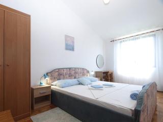 Apartments Tomislav 2078 - 2