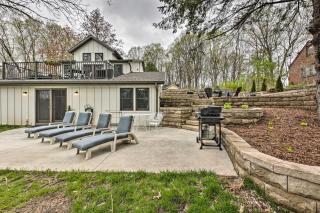 Big Cedar Lake House Views, 100 Ft to Water! - Hartford - 0