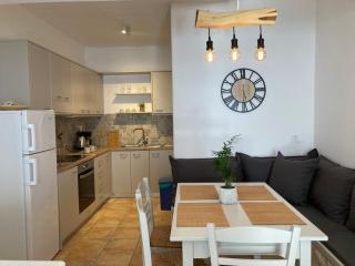 Helen's Minimal Studios & Apartments - Aliki - 2