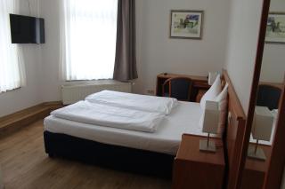 Stadt-Gut-Hotel Zum Rathaus - Oberhausen - 6