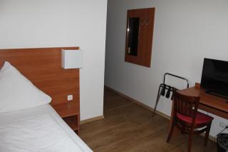 Stadt-Gut-Hotel Zum Rathaus - Oberhausen - 3