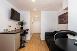 Liverpool City Centre - Fabulous 3 En-suite Bedrooms - Sleeps 10 People - 0