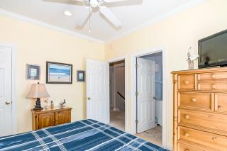 MiMi's By The Sea - 6